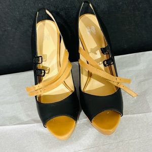 Victoria Secret MaryJane Platform - Black - Size 8.5